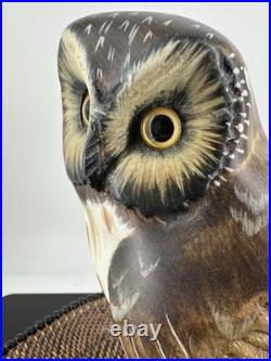 Big Sky Carvers Owl Ken White Ltd Ed 14/1250 Hand Carved wood Evening Tracker