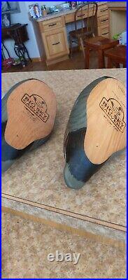 Big Sky Carvers Redheads 2 Wooden Duck Decoys Ducks Unlimited