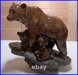 Big Sky Carvers, Sculpture SC Brown Bear & Cubs Field Trip 7.5×8×4