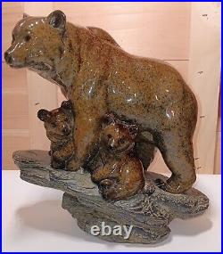 Big Sky Carvers, Sculpture SC Brown Bear & Cubs Field Trip 7.5×8×4