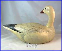 Big Sky Carvers Snow Goose Decorative Decoy-Man Cave, Cabin, Lodger, Den