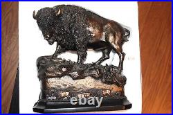 Bison Sculpture Marc Pierce Big Sky Carvers Signature Collection original box