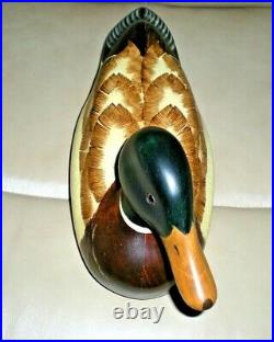 Collectible Big Sky Carvers WOODEN CARVED MALLARD DUCK Signed by Thomas Chandler
