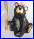 DEMDACO-Bearfoots-Jeff-Fleming-Jenny-Sitting-Bear-Big-Sky-Carvers-Grand-Series-01-ypaw
