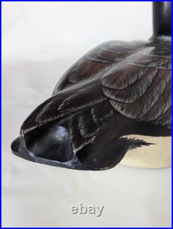 Duck decoy by Bob Bolle Big Sky Carvers Award-winning Ducks Medallion 16 inches