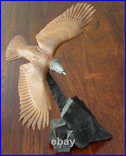 E. W. White Big Sky Carvers Masters Edition Eagle in Flight Signed Dated Numbered