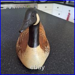 Gorgeous Carved Solid Wood Canada Goose BIG SKY Carver Decoy- Hand signed