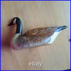 Gorgeous Carved Solid Wood Canada Goose BIG SKY Carver Decoy- Hand signed