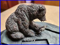 Jeff Fleming Big Sky Carvers Spring Cubs Bear Sculpture Bearfoots Desk Set NEW