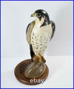 K W White Big Sky Master Carver Falcon Sculpture Limited Edition Excellent