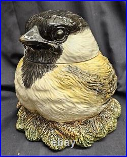 LIQUIDATION LARGE Detailed CHICADEE COOKIE JAR By Big Sky Carver RETIRED 2012