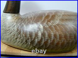 Large Canadian Goose Decoy Hand carved Big Sky Carvers 20 by Scott Huntsman