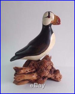 PUFFIN Beautiful Carved Wood Bird, signed WILLIAMS of Big Sky Carvers