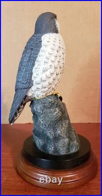 Peregrine Falcon By Robert Lawson Solitary Hunter Big Sky Carvers WithTAG