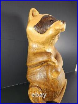 VTG. 1996 BIG SKY CARVERS RACOON EMILY WOOD SCULPTURE by JEFF FLEMING NEW