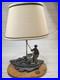 VTG-Ducks-Unlimited-Big-Sky-Carvers-Table-Lamp-With-Shade-Man-Dog-Fishing-01-glzb