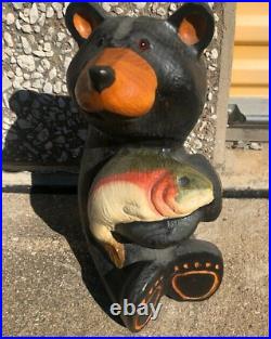 Vintage 15 BSC Big Sky Carvers Jeff Fleming Solid Carved Wood Bear with Salmon