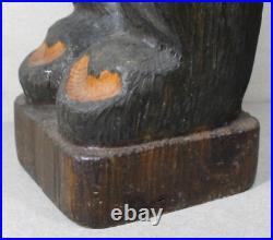 Vintage 33 BSC Big Sky Carvers Jeff Fleming Solid Carved Wood Bear with Salmon