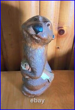 Vintage Big Sky Carvers Jeff Fleming Pine Wood Carved Otter & Fish Sculpture